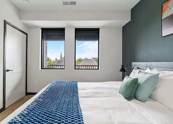Cozysuites On Mass With Garage Parking #4