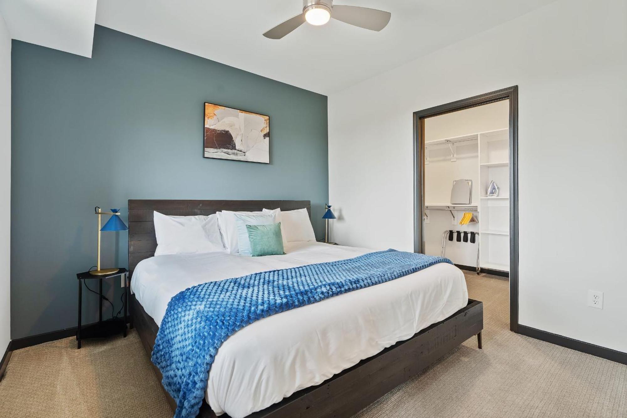 Cozysuites On Mass With Garage Parking #4 Indianapolis