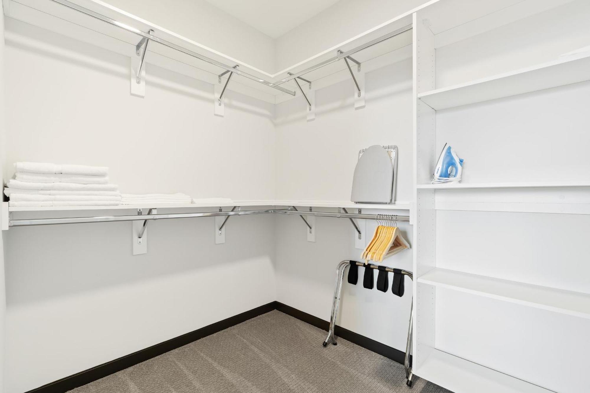 Apartment Cozysuites On Mass With Garage Parking #4 Indianapolis