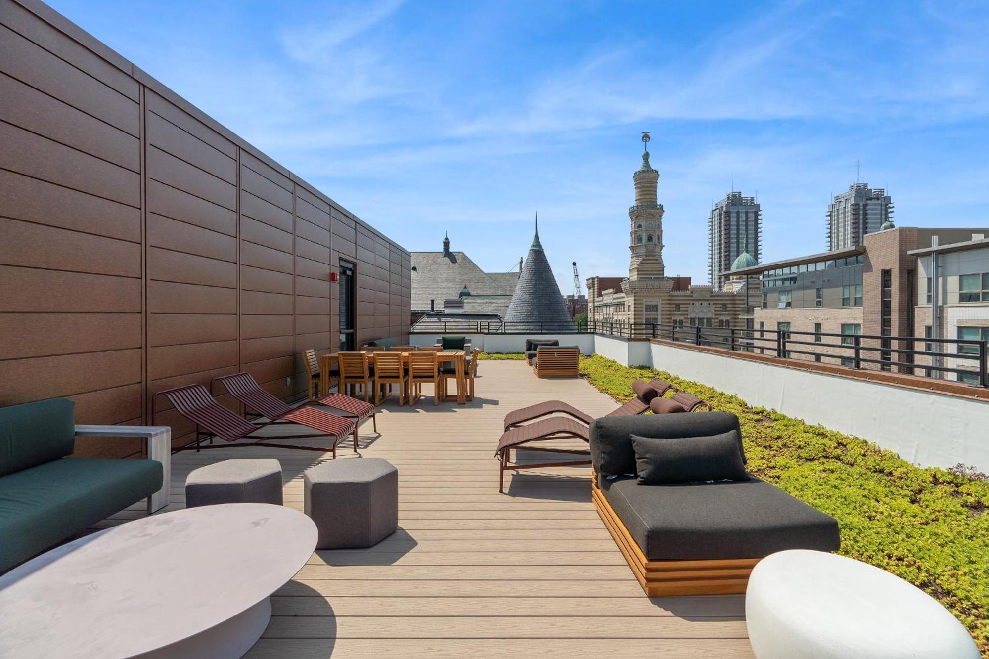 Cozysuites On Mass With Garage Parking #4 Apartment *