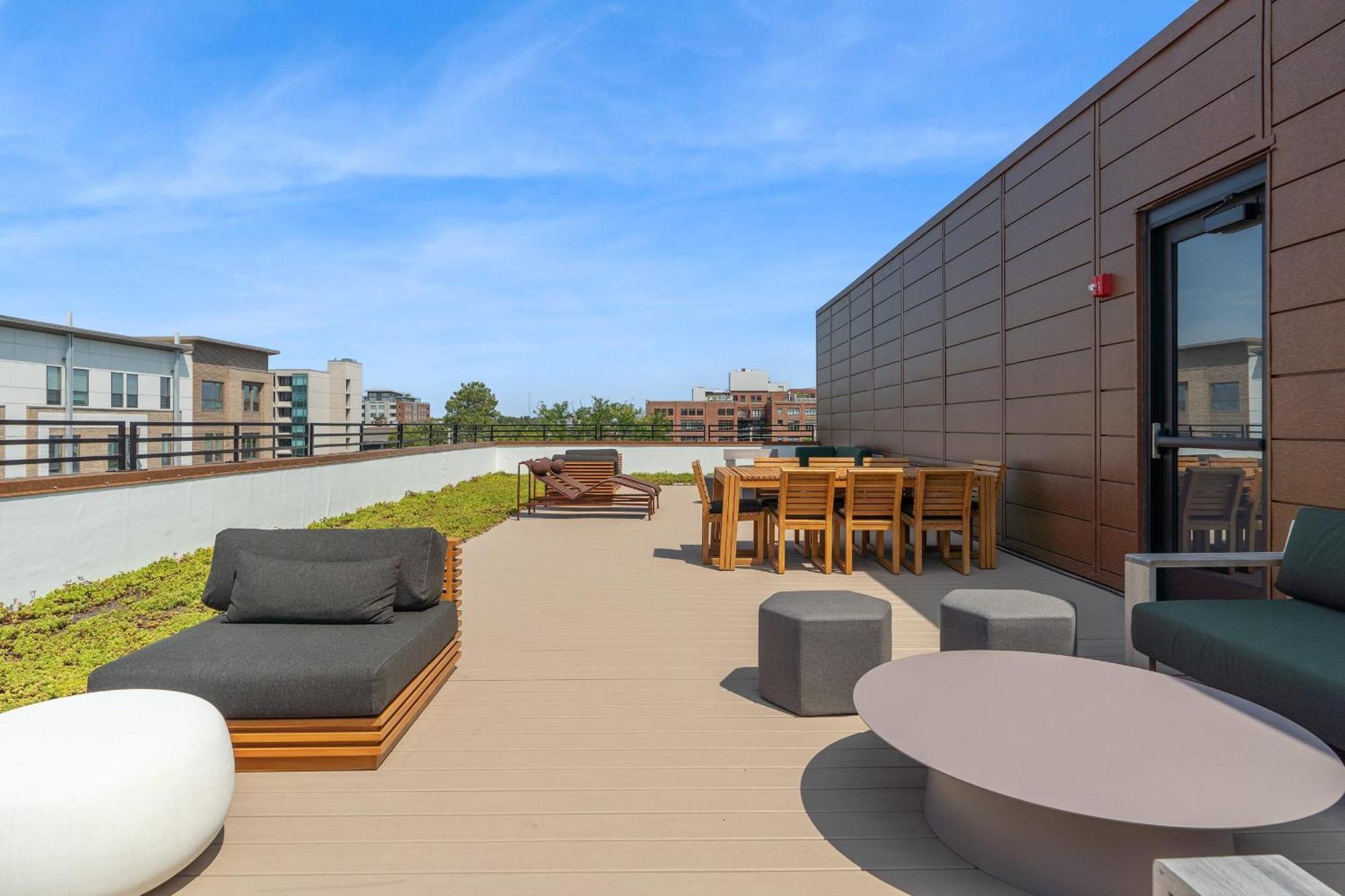 Cozysuites On Mass With Garage Parking #4
